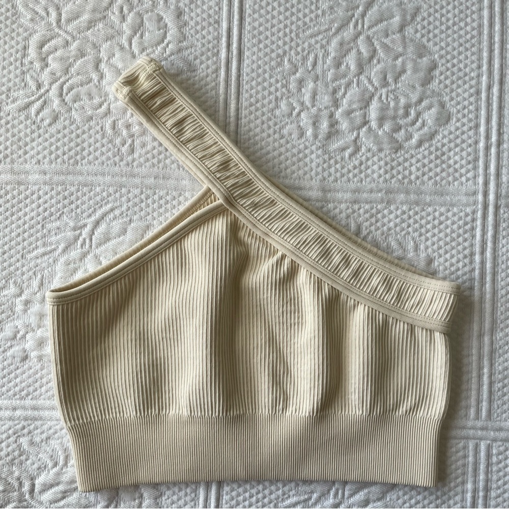 💙OQQ Sports Bra Top Bundle Cobalt Blue Padded Cream One Shoulder Ribbed Small - Picture 2 of 12